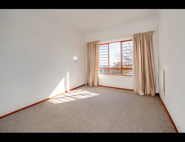2 BEDROOM APARTMENT FOR SALE IN LONEHILL